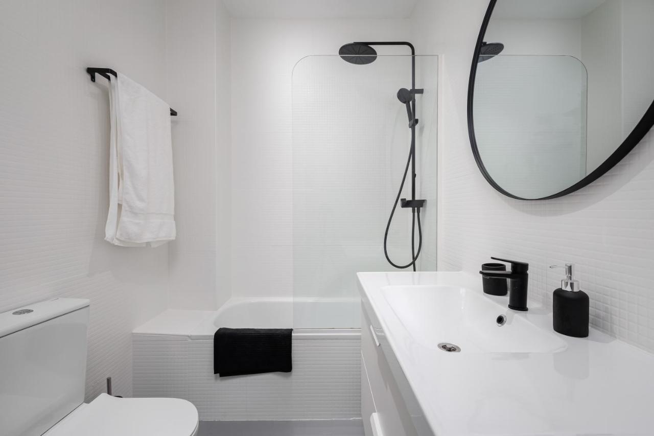 Central Studio Apartment Малага Экстерьер фото