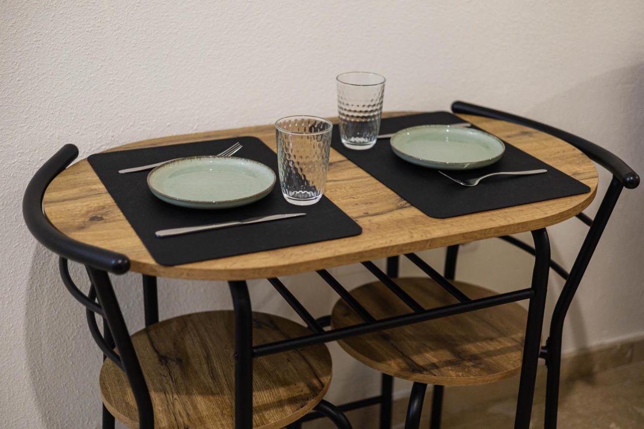 Central Studio Apartment Малага Экстерьер фото