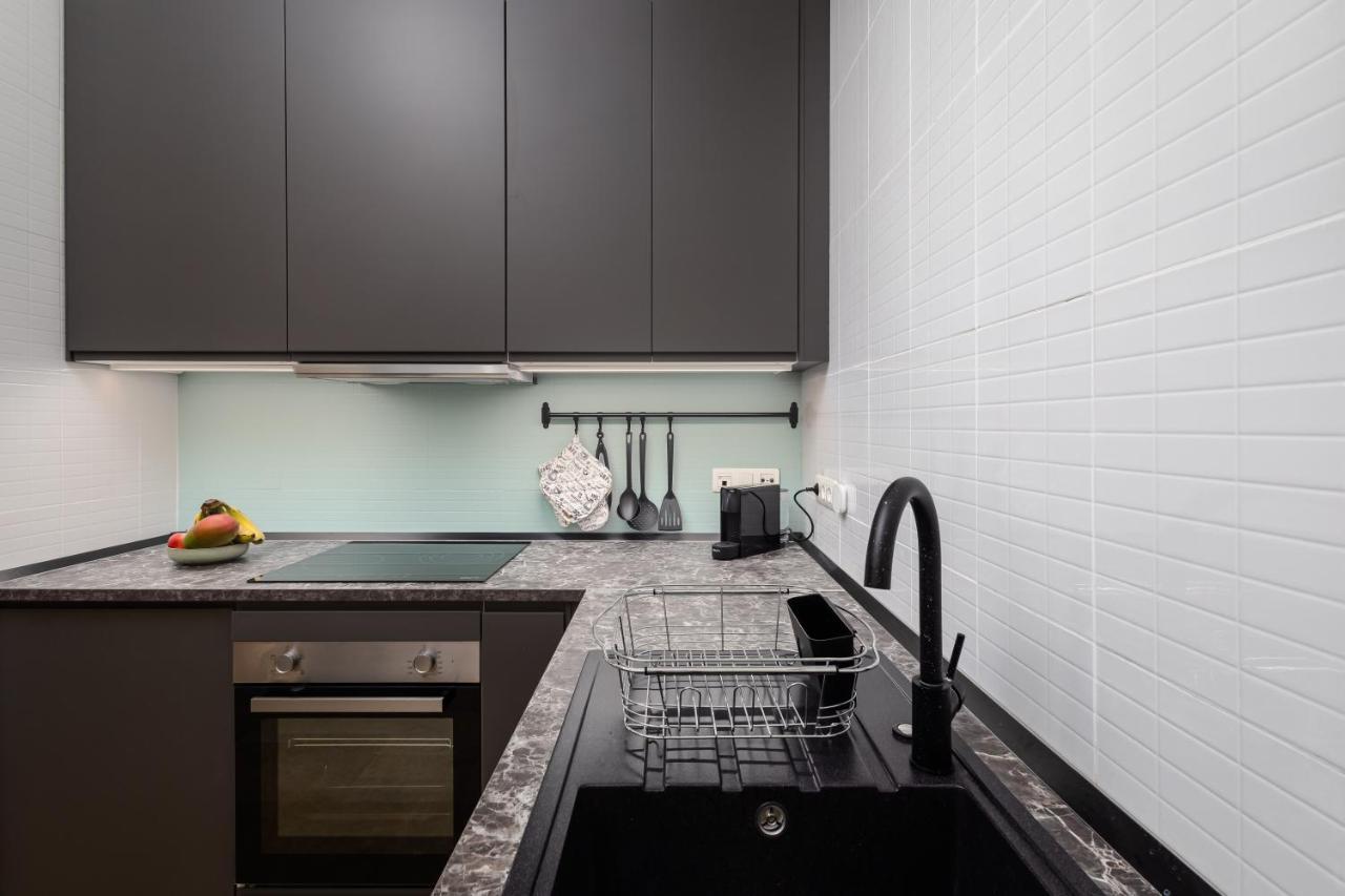 Central Studio Apartment Малага Экстерьер фото